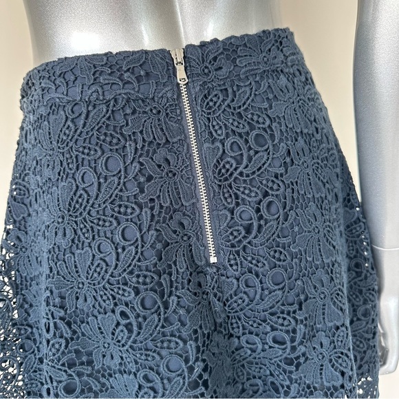 Club Monaco women skirt size 6 - Picture 4 of 9